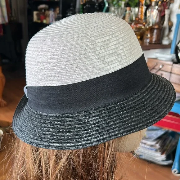 Vintage Black and White Straw Sun Hat - Picture 2 of 7